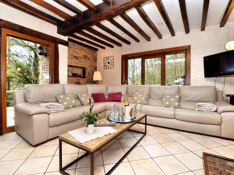 Durbuy Forest Villa with Pool Villa in Wallonia, Belgium