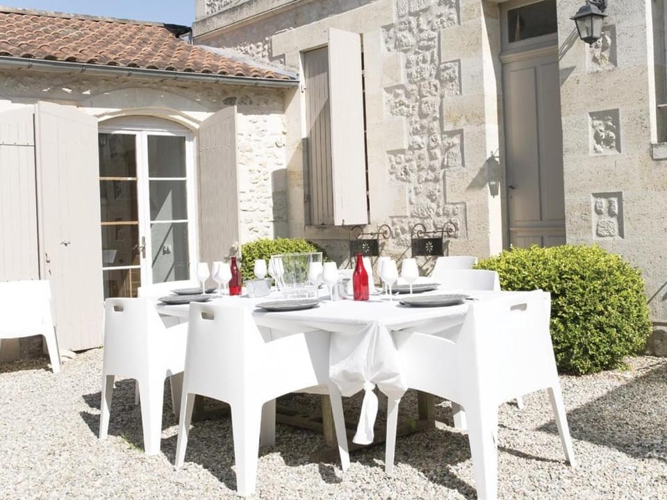 Domaine de Quittignan Brillette Bed and Breakfast in Nouvelle-Aquitaine