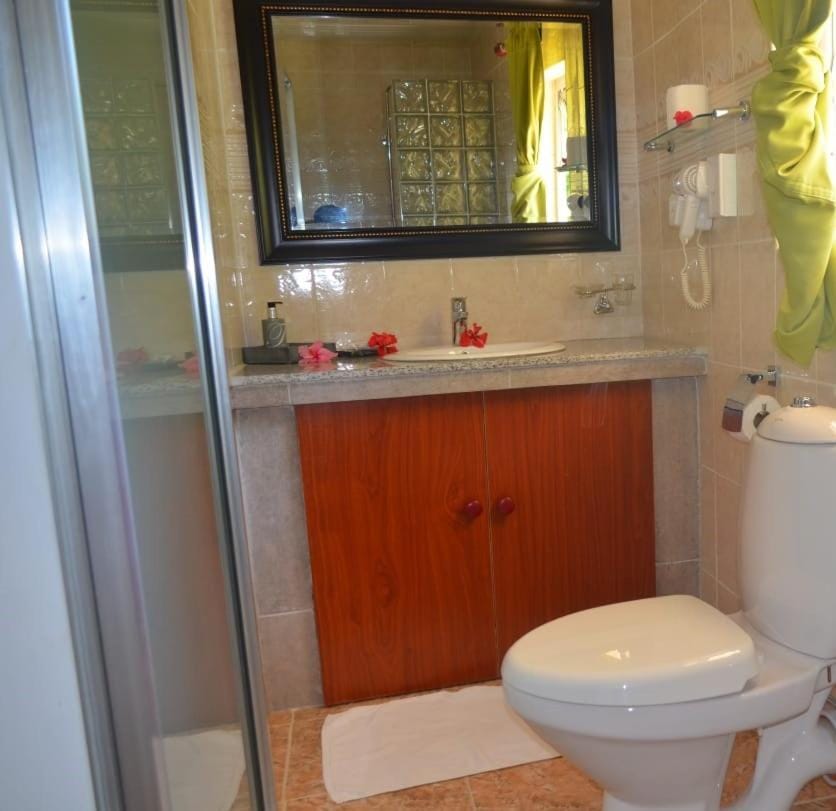 Rising Sun Guesthouse Bed and Breakfast in Africa