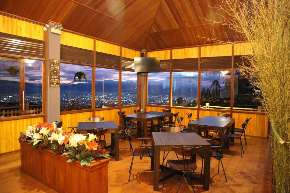 Kastuba Resort Hotel in Lembang