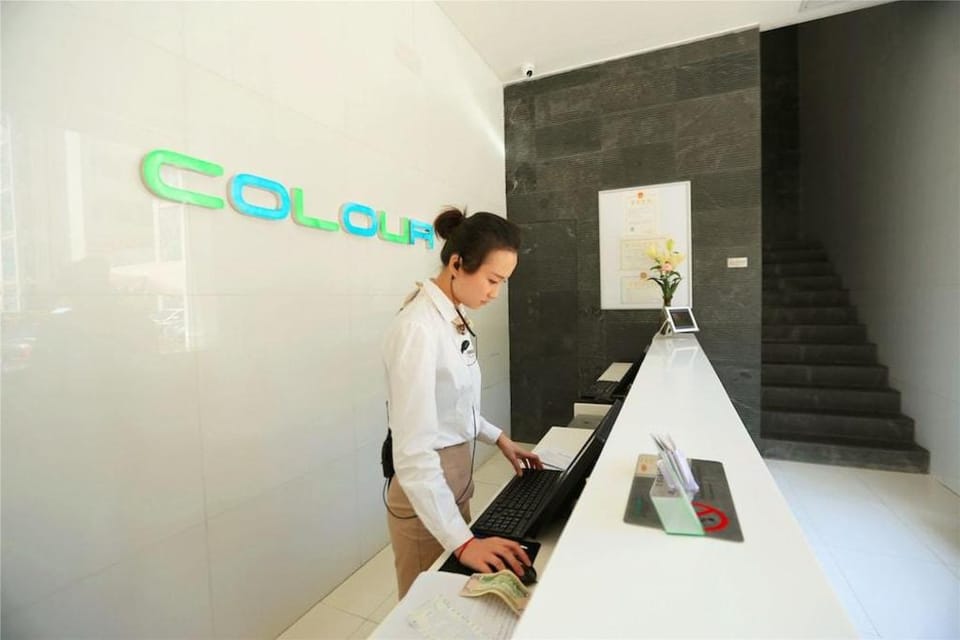 Colour Inn Shenzhen Shekou Branch Hotel in Hong Kong