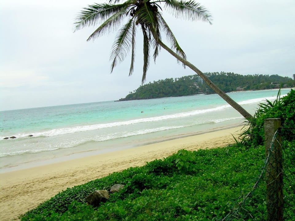 Bandhusena House and Apartment Apartment in Mirissa