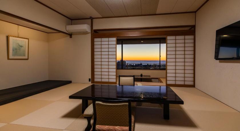 Sakahijiri Gyokushoen Ryokan in Shizuoka Prefecture