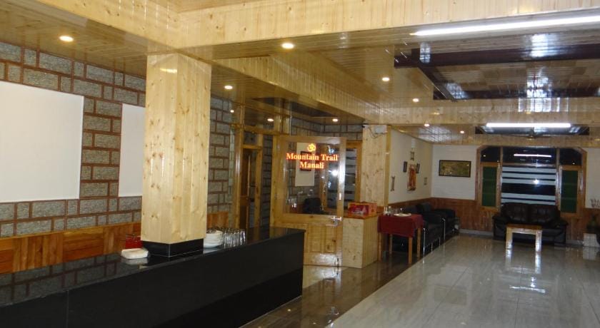 Mountain Trail Manali Hotel Bed and Breakfast in Manali