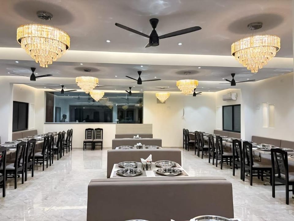 Hotel Rajwada Hotel in Maharashtra
