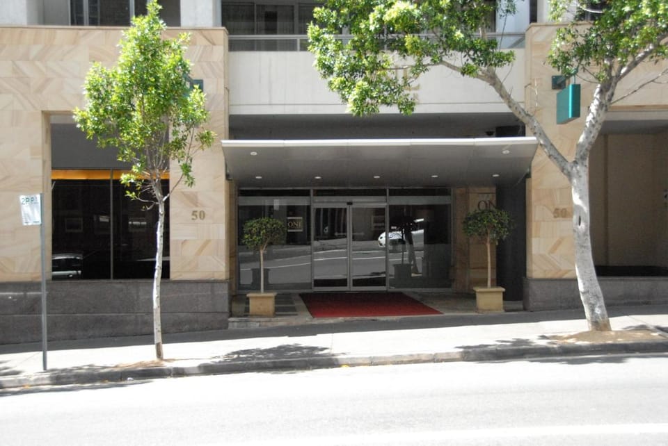 Darling Harbour Getaway Apartment hotel in Sydney