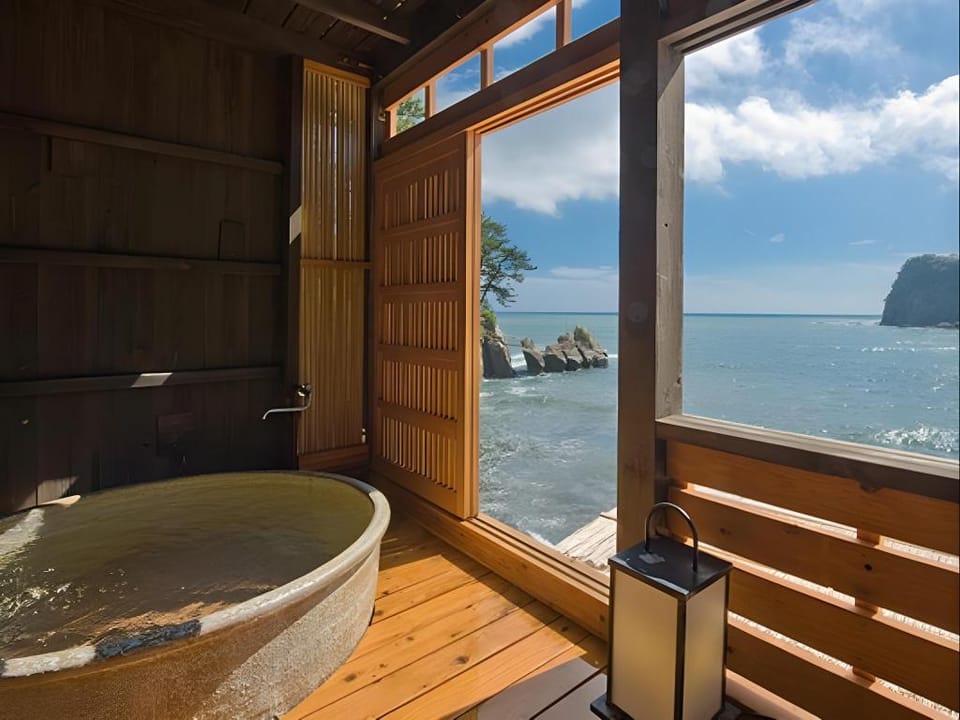 Ryokan Umibe no Kakure yu Seiryu Ryokan in Shizuoka Prefecture