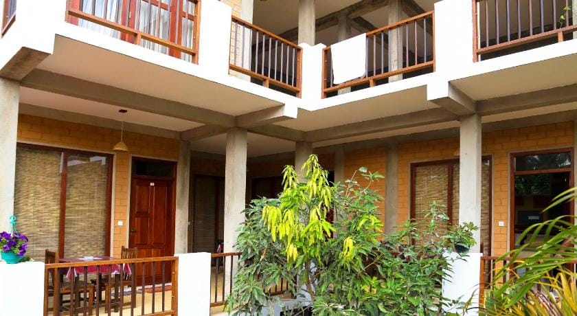 Eco Square Resort Bed and Breakfast in Mirissa