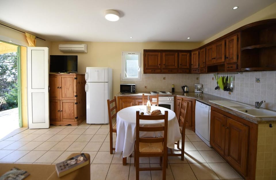 Résidence Chiar' Di Luna Vacation rental in Zonza