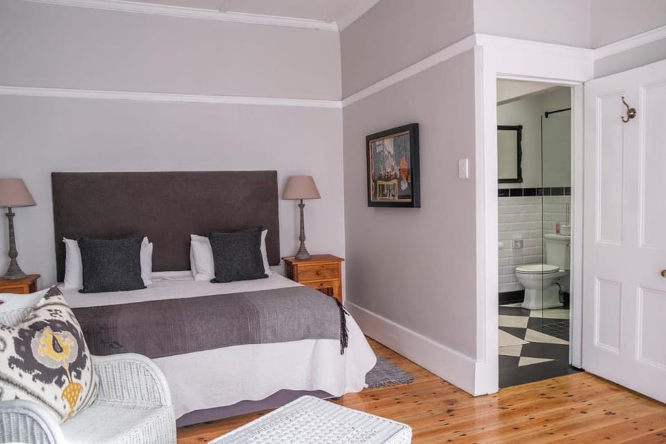 Conifer Beach House Bed and Breakfast in Port Elizabeth