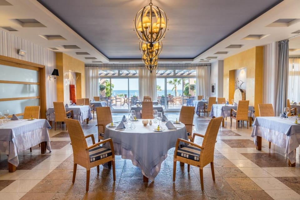 Elba Estepona Gran Hotel & Thalasso Spa Hotel in Costa del Sol