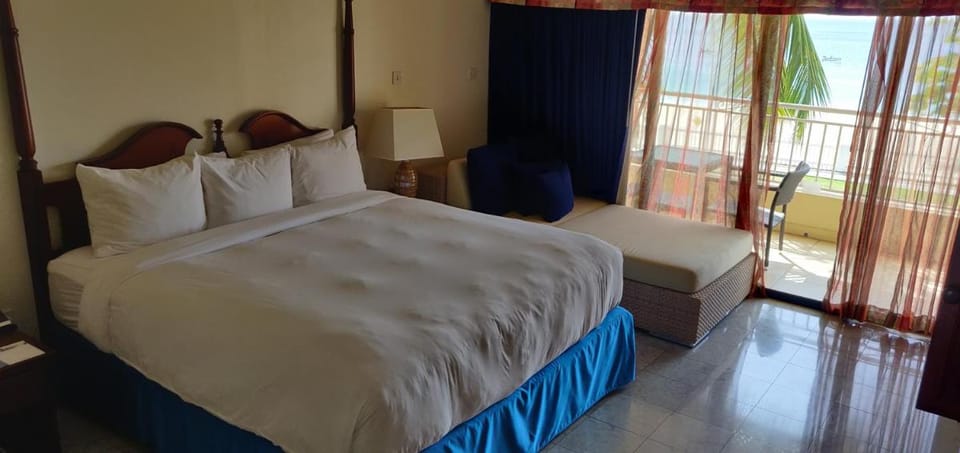 Radisson Grenada Beach Resort Hotel in Saint Georges