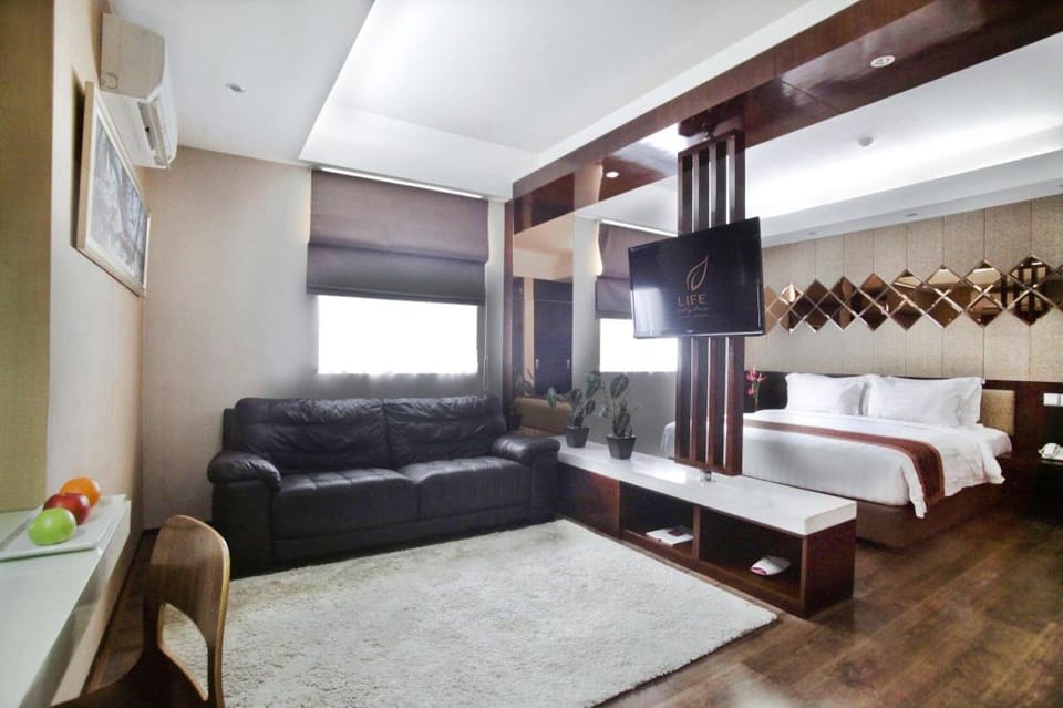 Favor Hotel Makassar City Center by LIFE Hotel in Indonesia