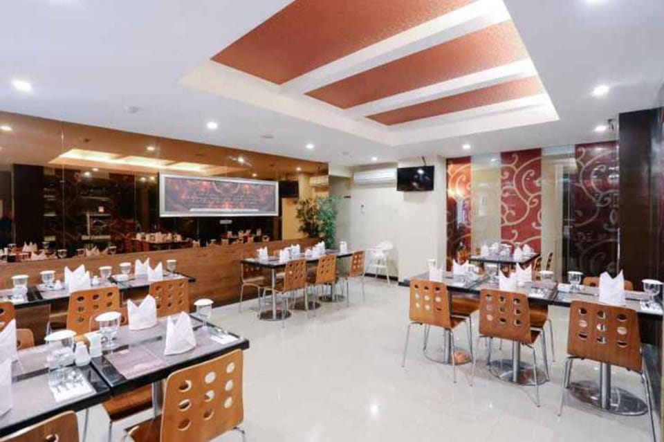 Favor Hotel Makassar City Center by LIFE Hotel in Indonesia