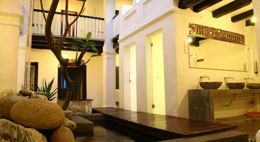 Layang Layang Guest House Bed and Breakfast in Malacca