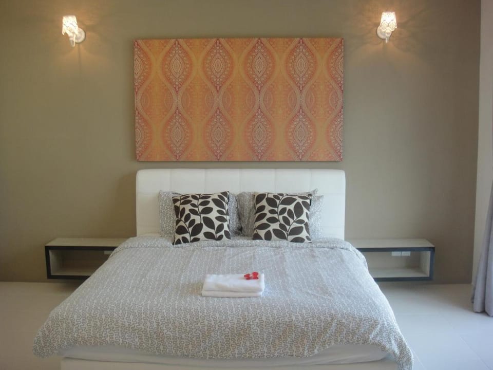 Shamrock Beach Villas Batu Ferringhi Penang Vacation rental in Tanjung Bungah
