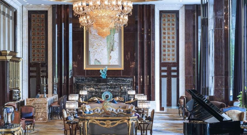 Wanda Reign Wuhan Hotel in Wuhan