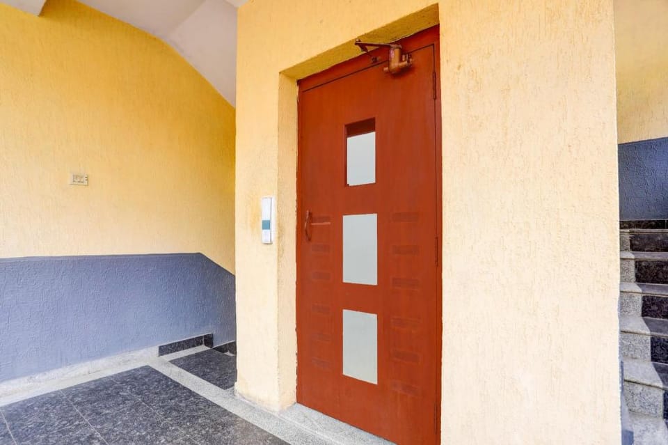 Super Collection O Begumpet Formerly Alpine Glow Sunrise Apartment in Secunderabad