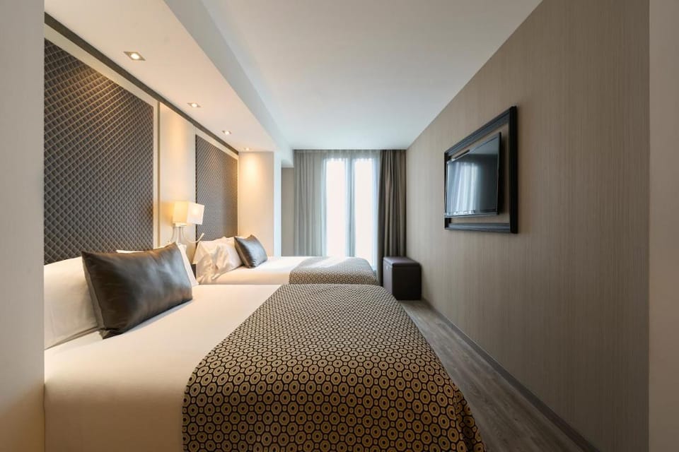 Catalonia Square Hotel in Barcelona