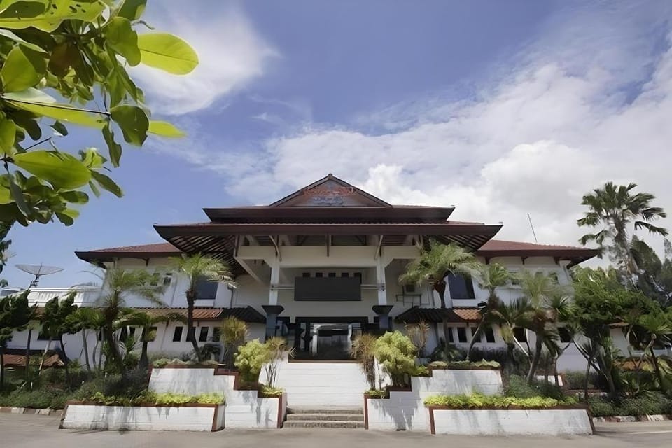 Bahari Inn Hotel in Indonesia