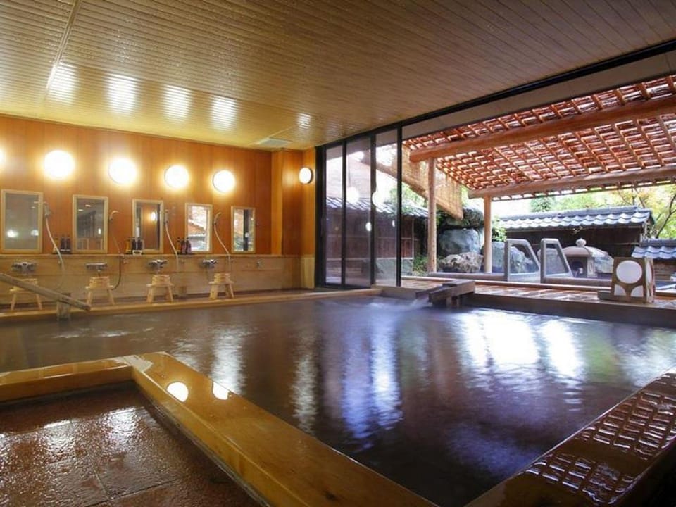 Ryokan Hidatei Hanaougi Hotel in Takayama