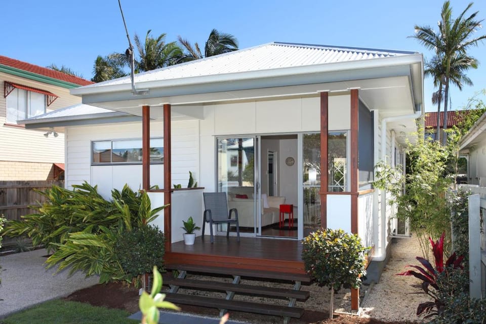 CORPORATE BEACH HOUSE Vacation rental in Brisbane
