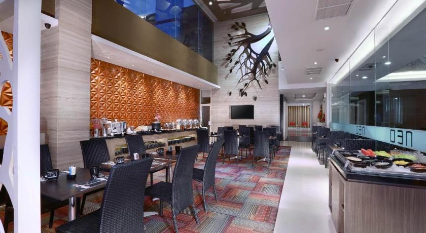 Hotel Neo Gubeng by ASTON Hotel in Surabaya