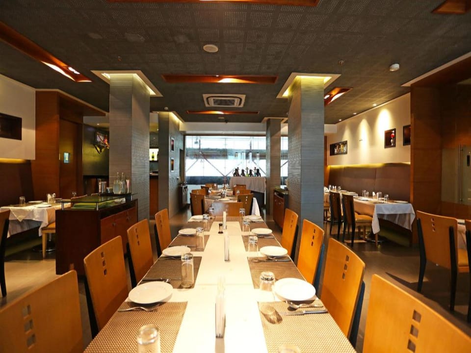 Collection O Suncity Premiere Hotel in Mumbai