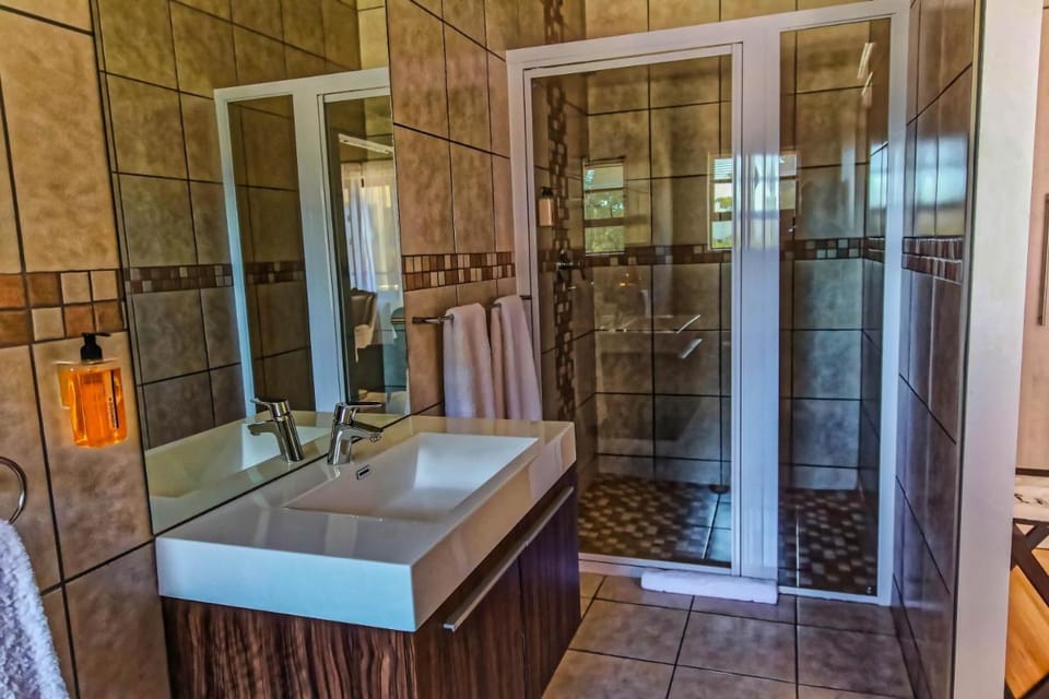 A&A Guesthouse Bed and Breakfast in Port Elizabeth