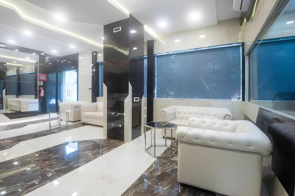 Townhouse Oak Madhapur Nera Regency Hotel in Hyderabad