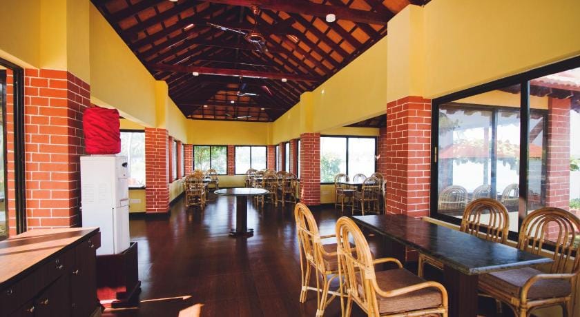 Paradise Lagoon Resort Hotel in Karnataka
