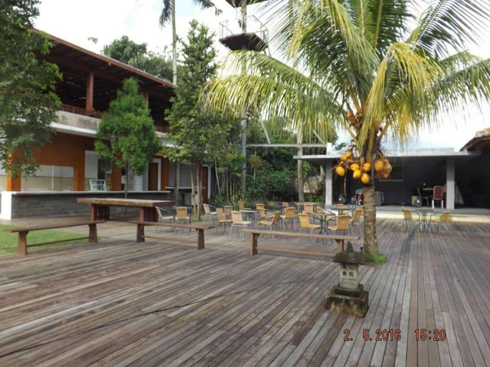 Jimmers Mountain Resort Resort in Cisarua