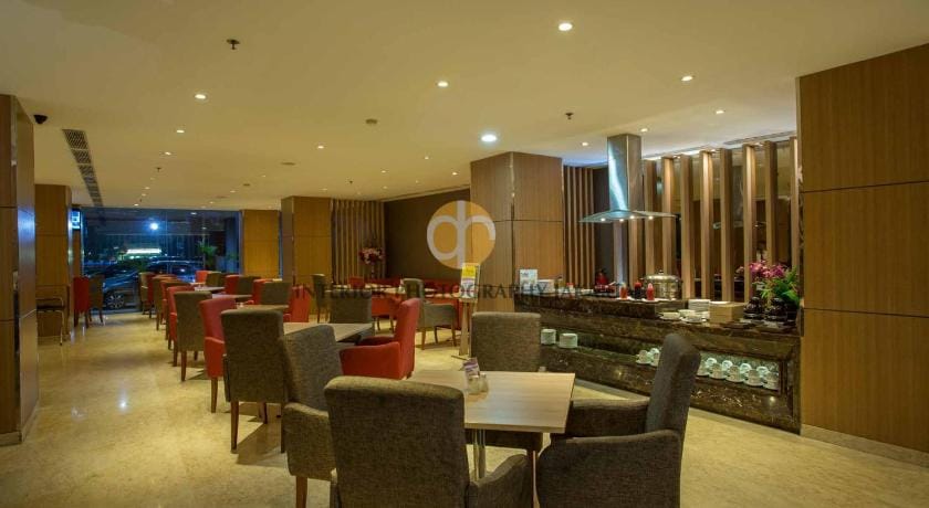 Orchardz Hotel Bandara Hotel in Jakarta
