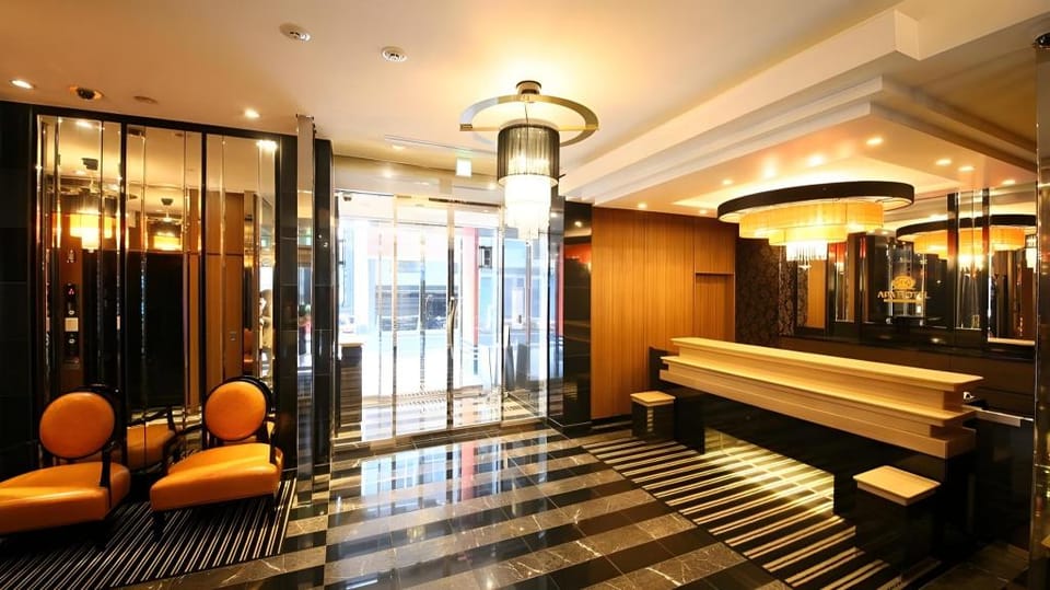 Apa Hotel Shimbashi-Toranomon Hotel in Kanagawa Prefecture