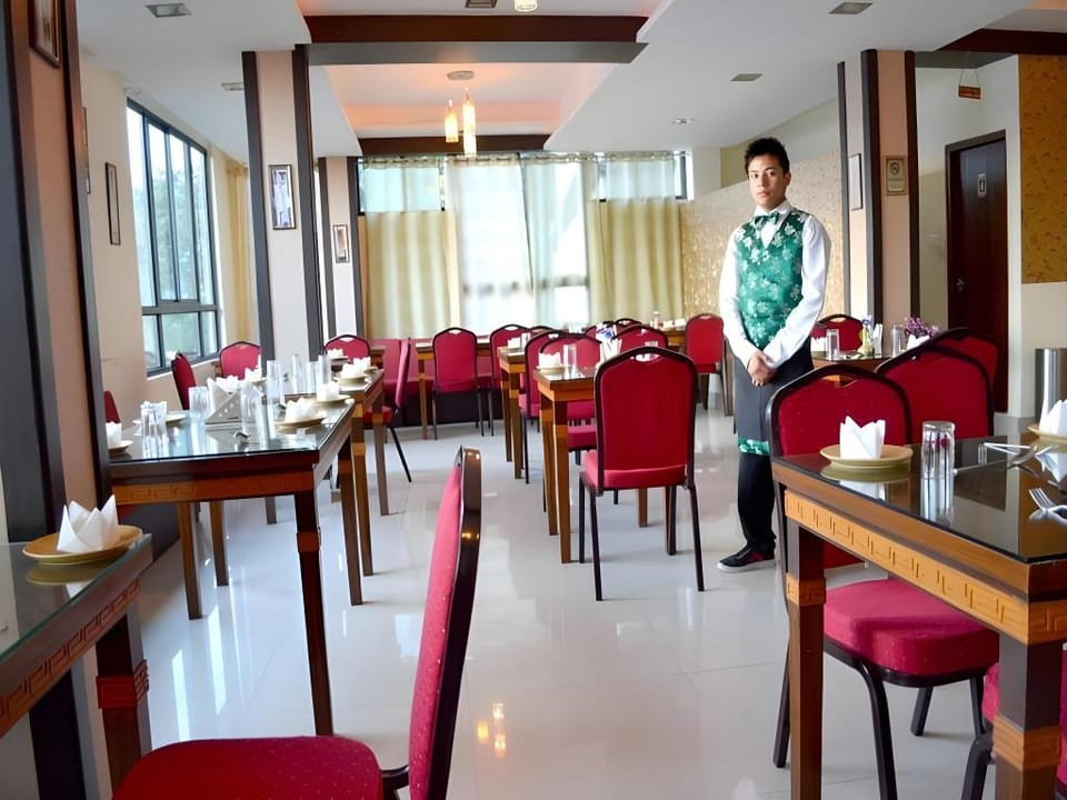 Crown De La Cruz Residency Hotel in India