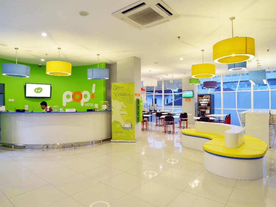 Pop! Hotel Kemang Jakarta Hotel in South Jakarta City