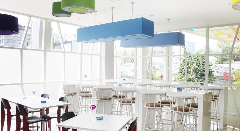 Pop! Hotel Kemang Jakarta Hotel in South Jakarta City