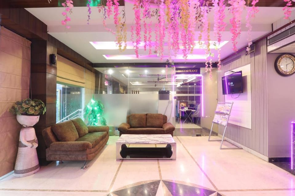 Hotel Cosmos Hotel in Lucknow