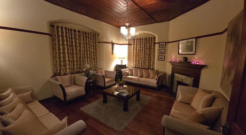 Brockenhurst Bungalow Villa in Nuwara Eliya
