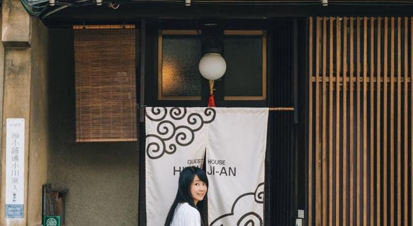 Guest House Hitsuji-an Bed and Breakfast in Kyoto