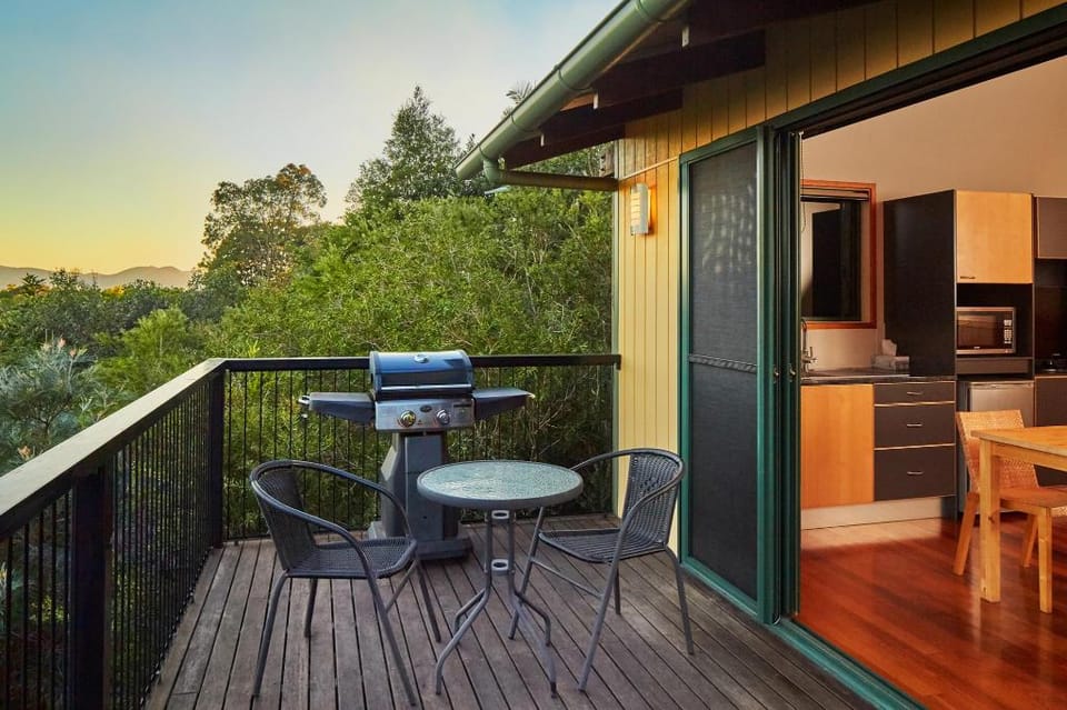 Dayboro Cottages and Llama Walks Campground/ 
RV Resort in Brisbane
