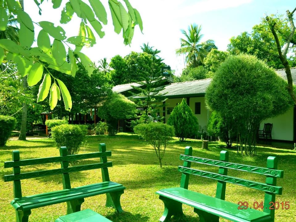 The Senaro Holiday Inn Hotel in Central Province
