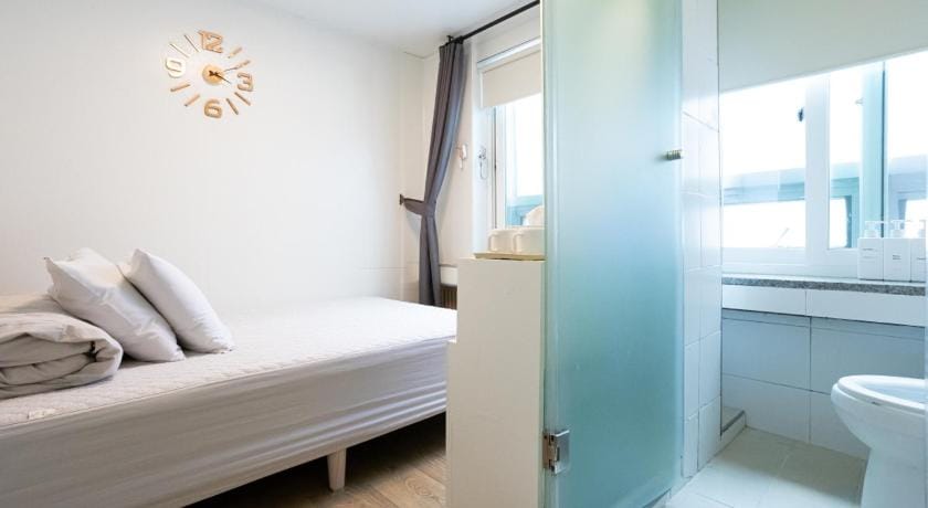 K Stay Guest House Myeongdong 1st Bed and Breakfast in Seoul