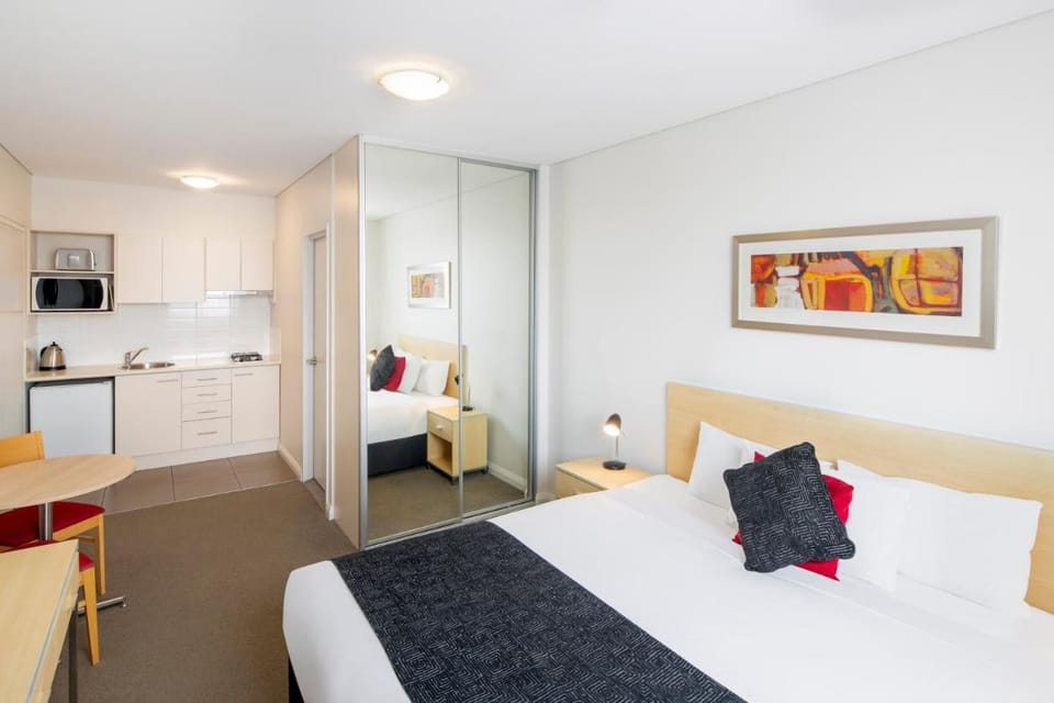 Mantra Castle Hill Sydney Hotel in Castle Hill