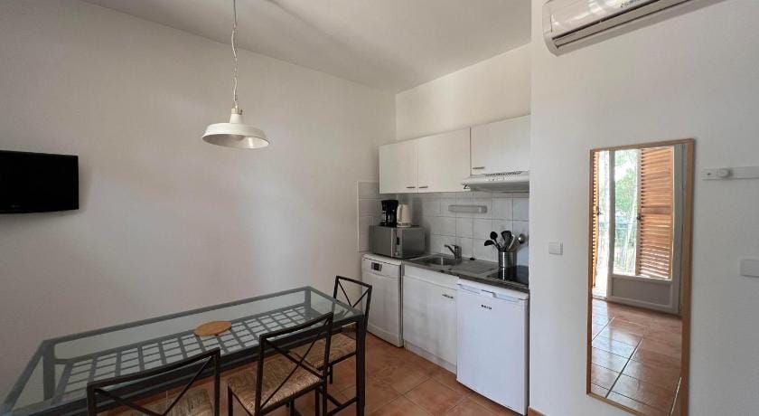 Le Domaine de la Mer - Hôtel 3*** Apartment in Hyères