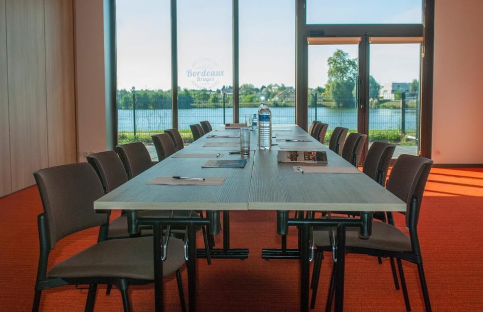 Appart-Hôtel Mer & Golf City Bordeaux - Bruges Apartment hotel in Bordeaux