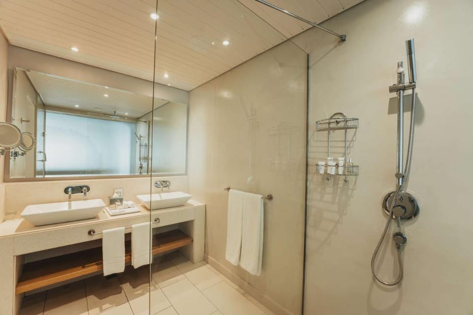 Radisson Blu Azuri Resort & Spa Resort in Rivière du Rempart District, Mauritius