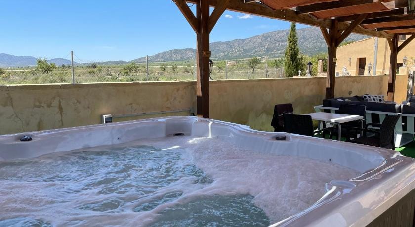 Grapevine Manor Hotel in Vinalopó Mitjà