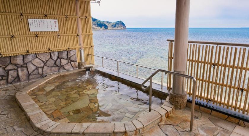 Wakayama Kada Hot Spring Kada Kaigetsu Ryokan in Japan