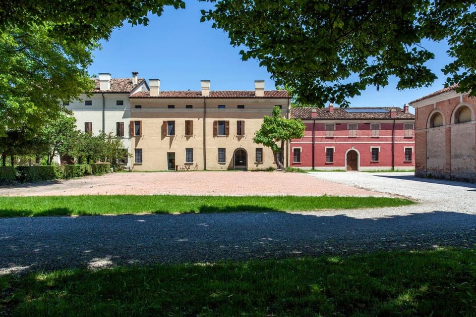Corte Mainolda Farm Stay in Lombardy